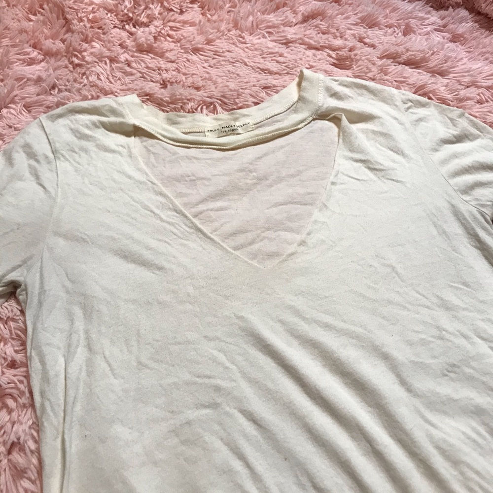 Urban Outfitters Truly Madly Deeply white tee
